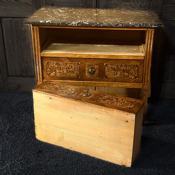 Commode marquetée Louis XVI Alsace – Image 8