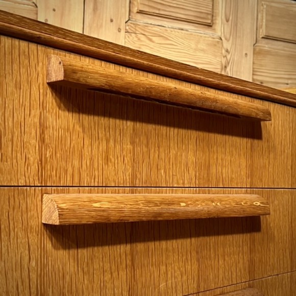 Commode Vintage 4 tiroirs chène naturel – Image 5