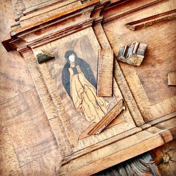 Restauration armoire marquetée Alsace 18 ème – Image 3