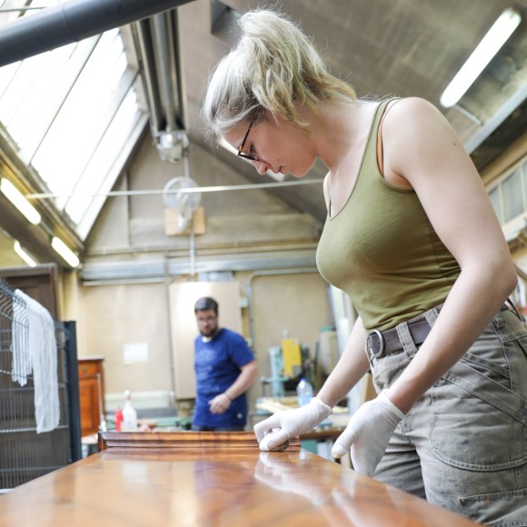 Restauration de meubles anciens XVI au XX ème sièc – Image 2