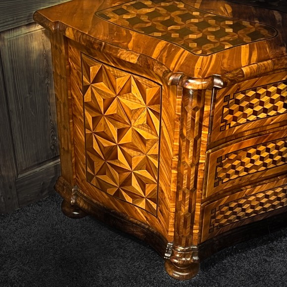 Commode galbée Sur 3 faces exceptionnel décor géom – Image 4