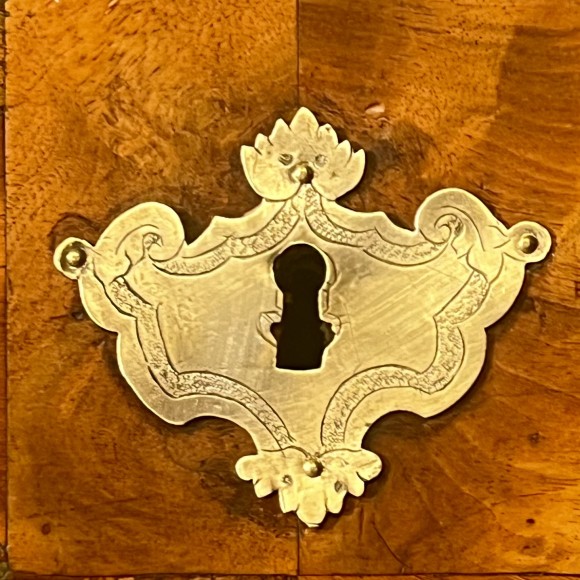 Commode Arbalète Marquetée Noyer XVIII ème belles – Image 7