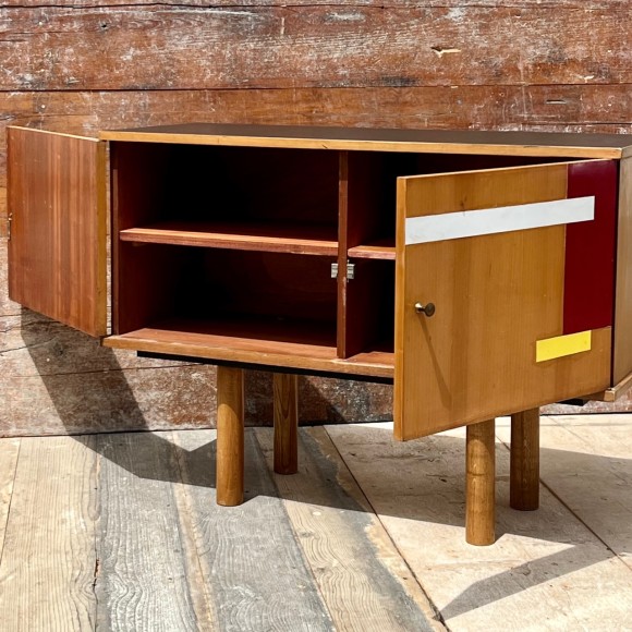 Buffet vintage bois clair et insertions de strati – Image 3