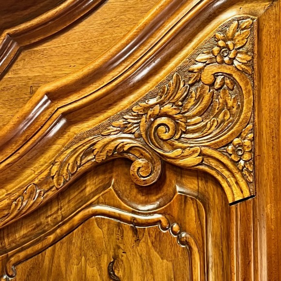 Buffet chapeau de gendarme Strasbourg XVIII ème – Image 2