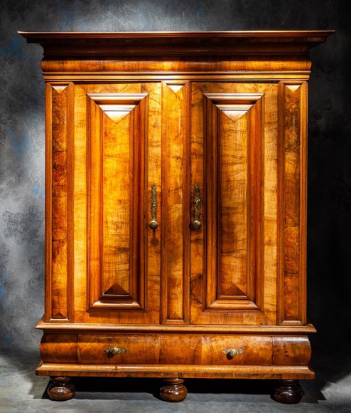 Armoire Alsacienne à Coussins – Image 4
