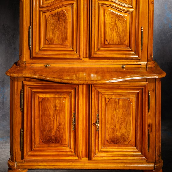 Buffet alsacien 18 ème siècle en noyer – Image 3