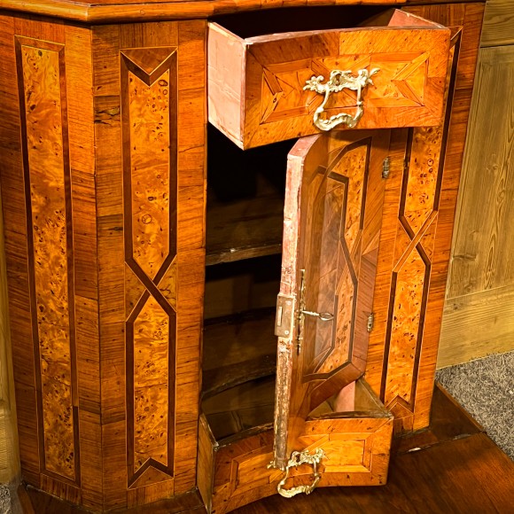 Oratoire Marqueté Noyer Vienne 18 ème – Image 4