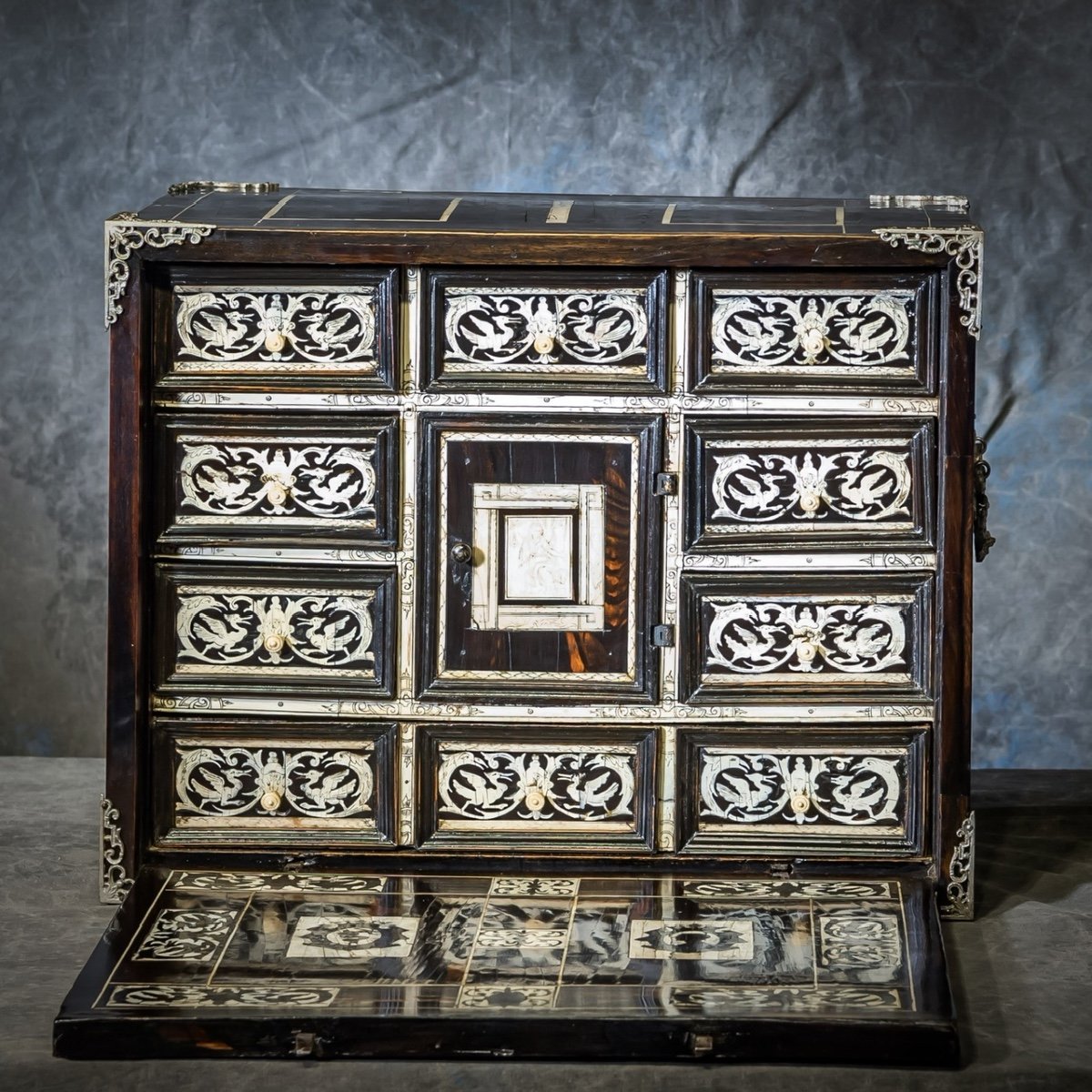 Cabinet Marqueté D’ébène XVII ème – Image 4