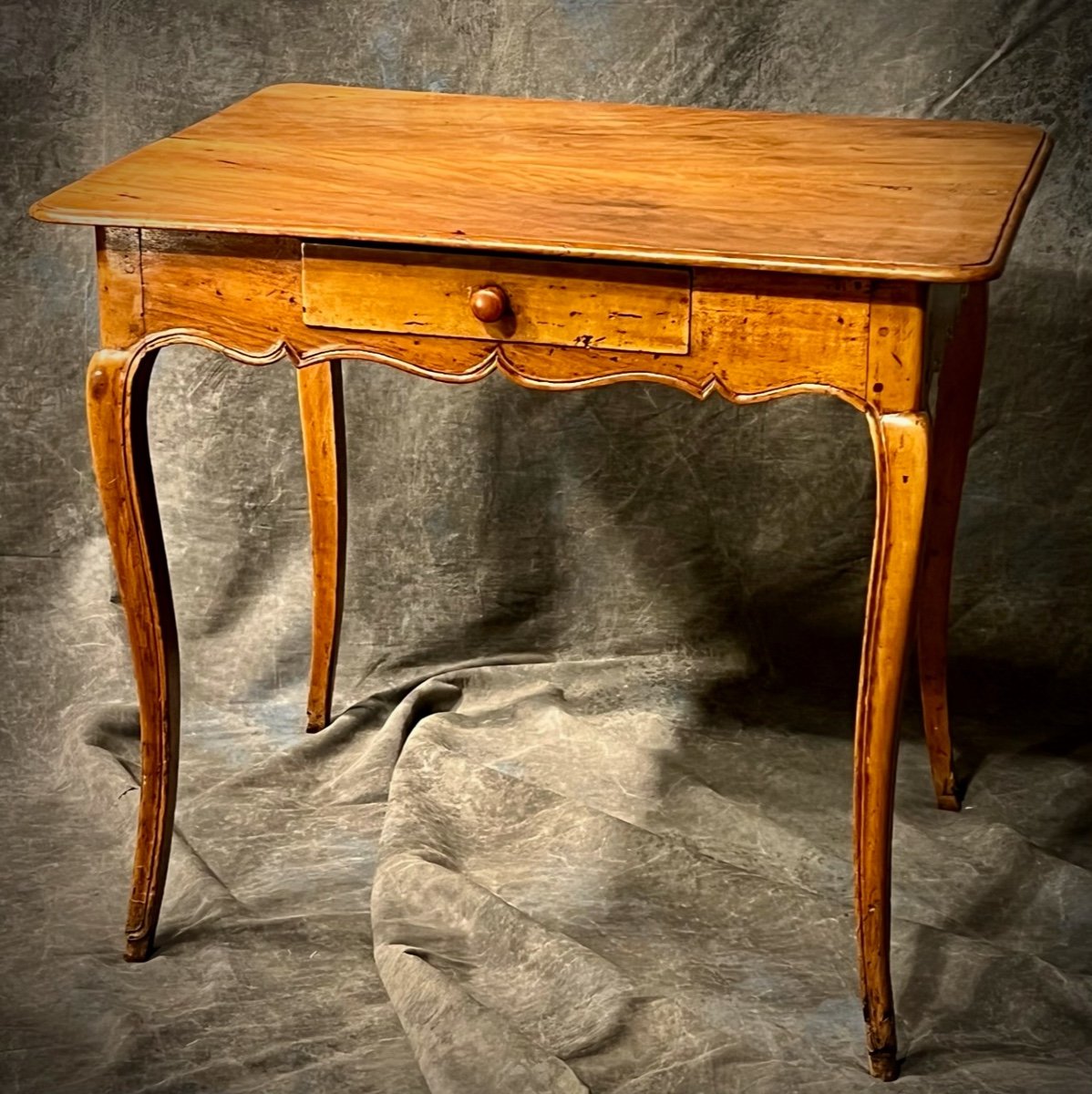 Table D’appoint Noyer XVIII Eme – Image 5