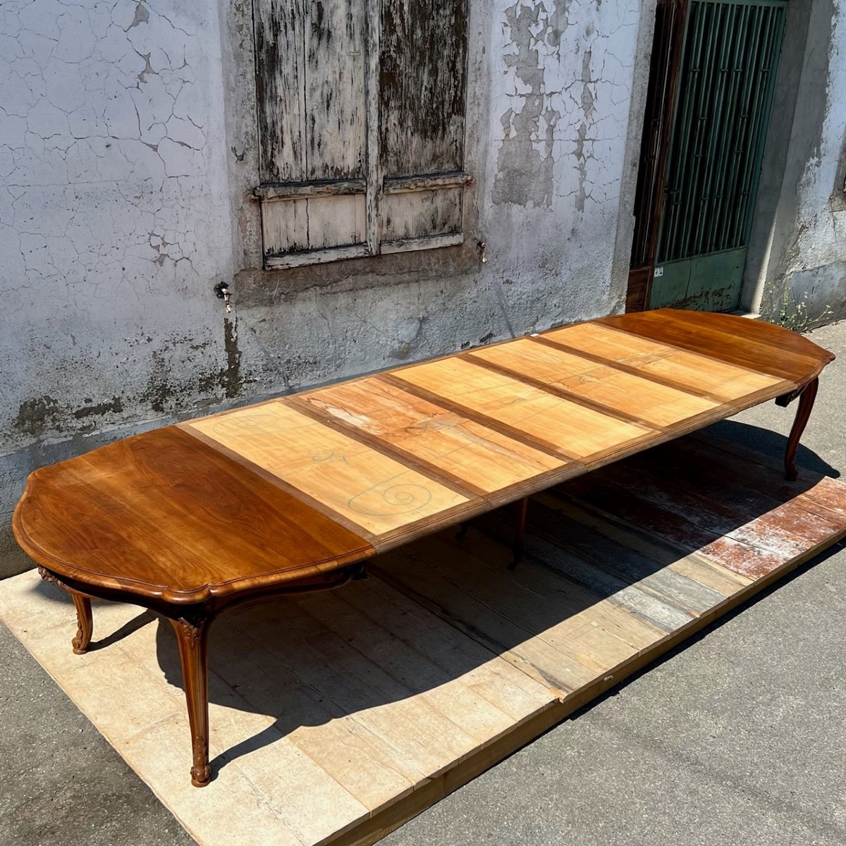 Table Noyer Ovale à 5 Rallonges Signée Krieger Paris – Image 3