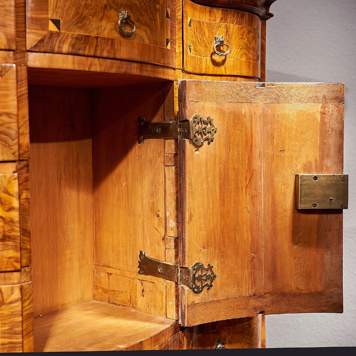 Cabinet Scriban Marqueté De Noyer XVIII ème Siècle – Image 9