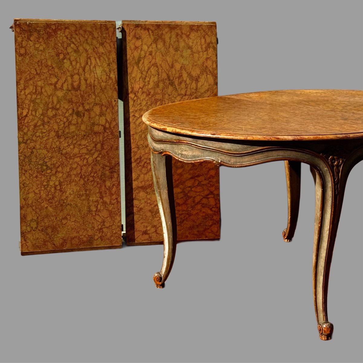 Table Piètement Laqué Plateau Décor Marbre Trompe L’œil – Image 5