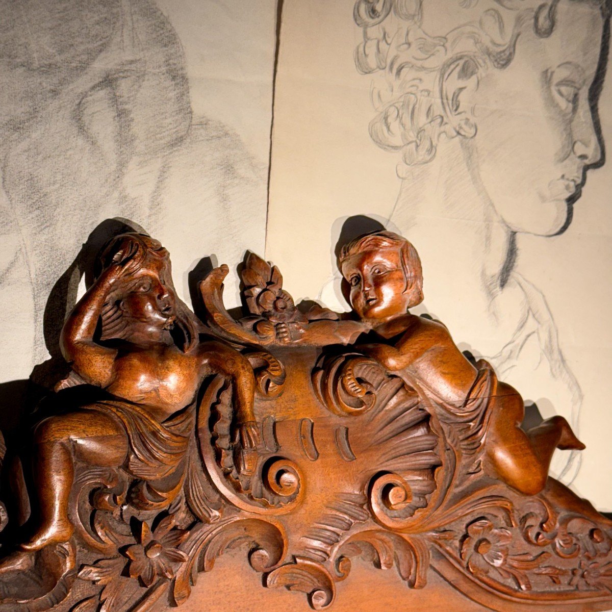 Couple de putti ou chérubins élément décoratif noyer XIXème – Image 2