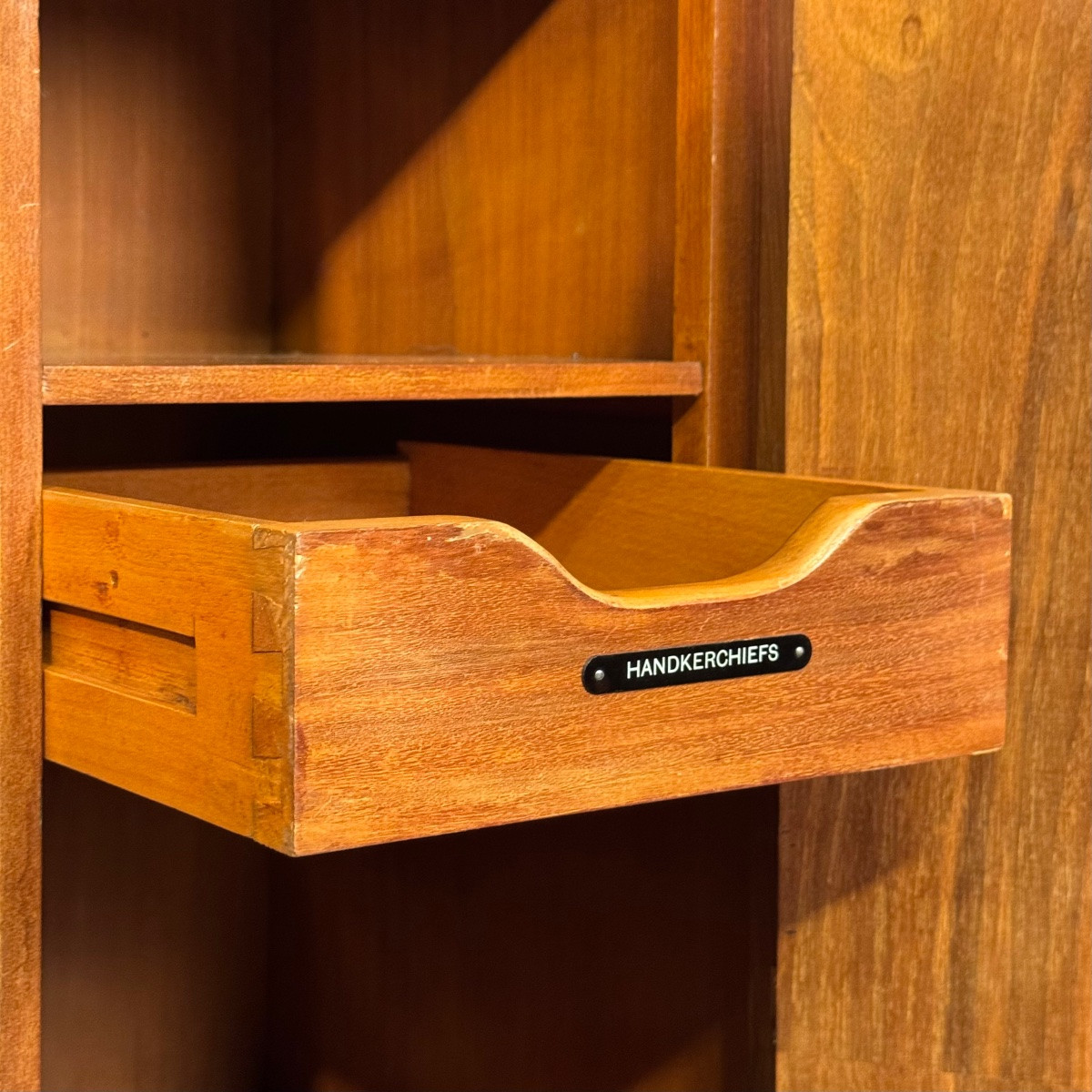 Petite Armoire d’Officier Art Déco – Image 7
