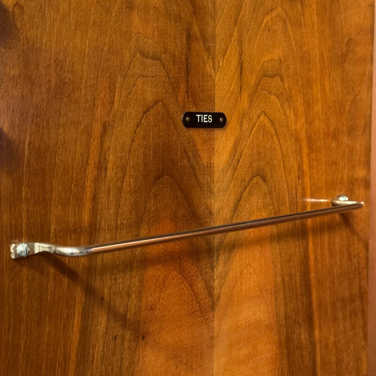Petite Armoire d’Officier Art Déco – Image 9