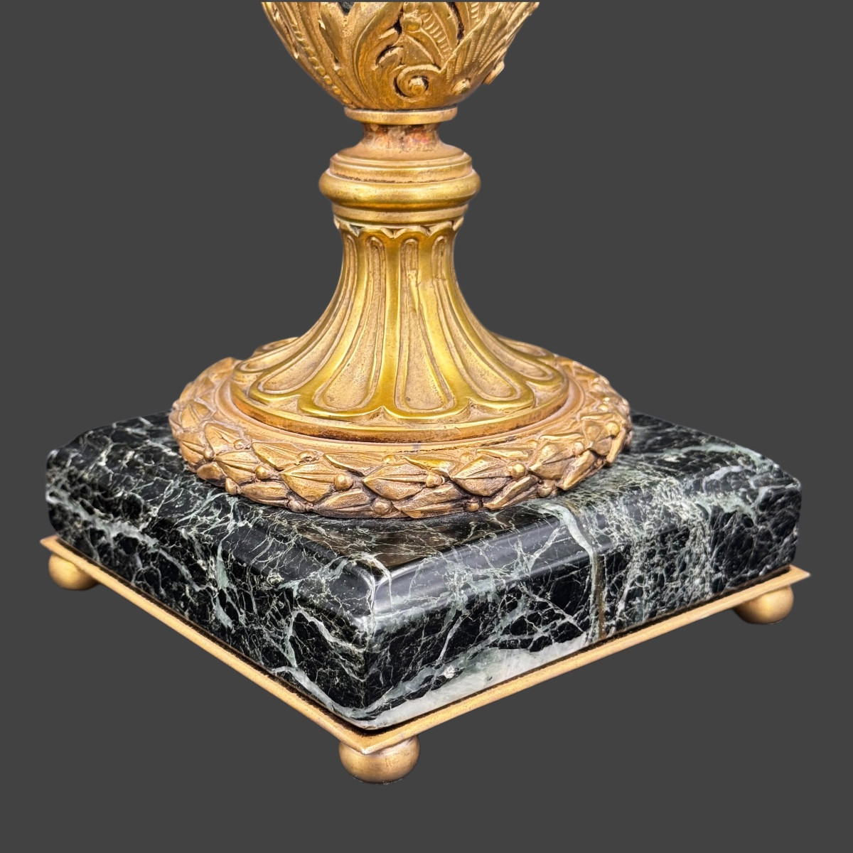 Paire de cassolettes vases bronze et marbre vert – Image 6