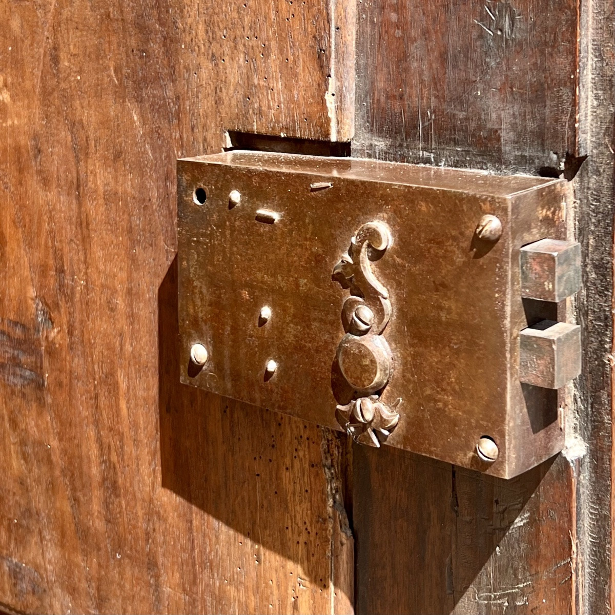 Armoire 18 ème Noyer Lyon – Image 8