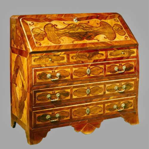 Secrétaire Commode galbé 18 ème marqueté noyer et prunier