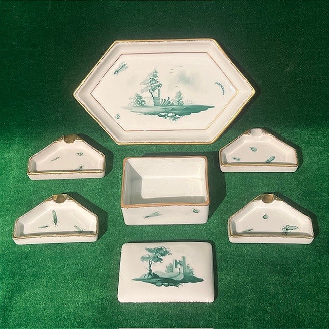Faïencerie d'Epinal petit set comprenant un plateau, une boîte et 4 cendriers par A.Gluntz – Image 3