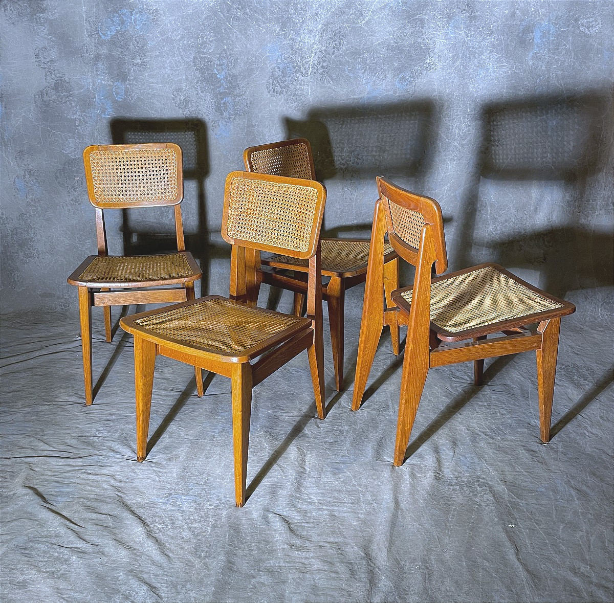 Ensemble table "marguerite" et chaises de Marcel Gascoin – Image 5