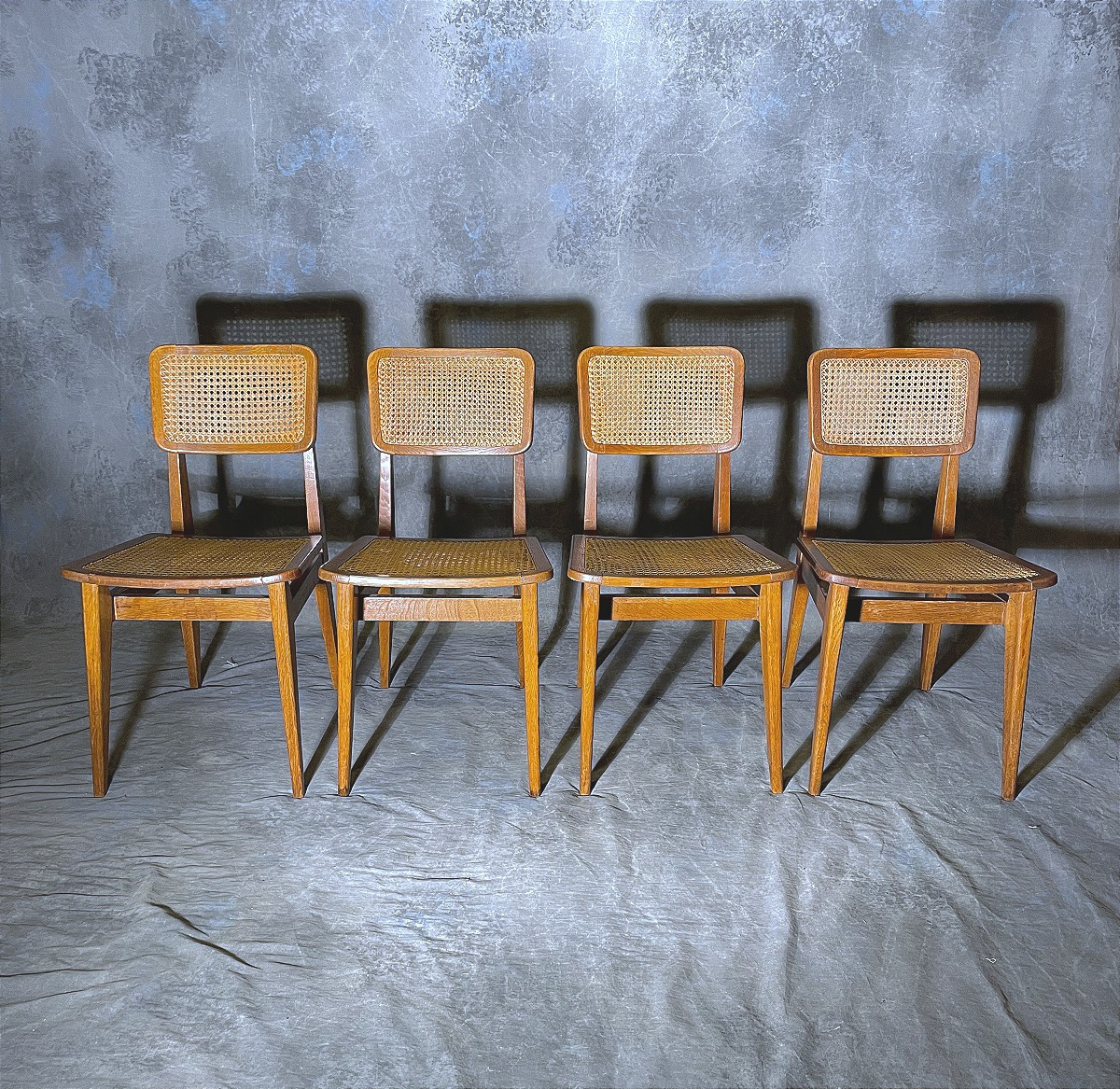 Ensemble table "marguerite" et chaises de Marcel Gascoin – Image 6
