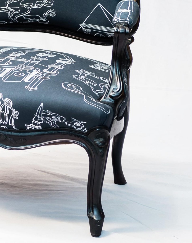 Paire De Fauteuils Laqués Noir Epoque Napoléon III – Image 3