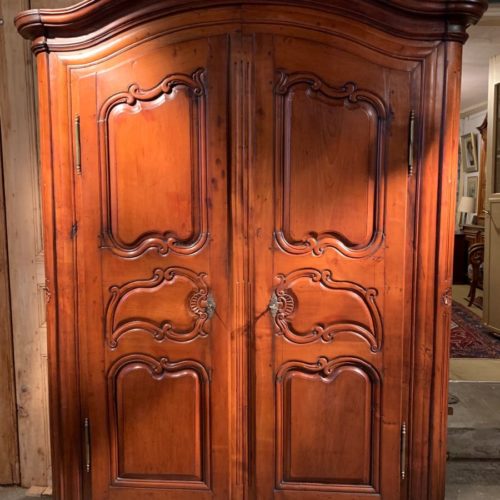 513943-main-5da0991b24bc6 Armoire Alsacienne Du Sundgau Régence, Chapeau De Gendarme 18ème En Fruitier